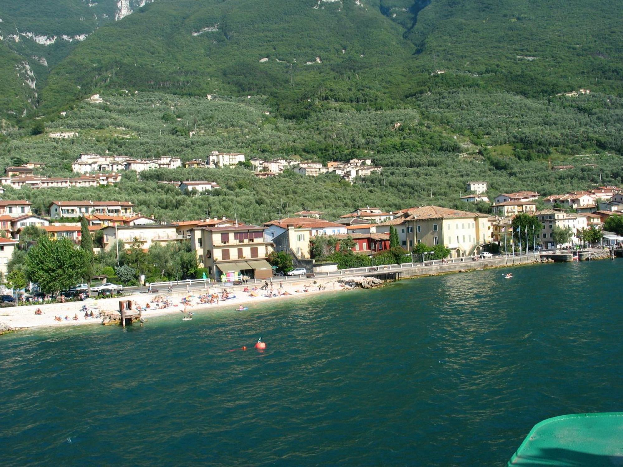 Albergo Casa Este Brenzone sul Garda Exterior photo