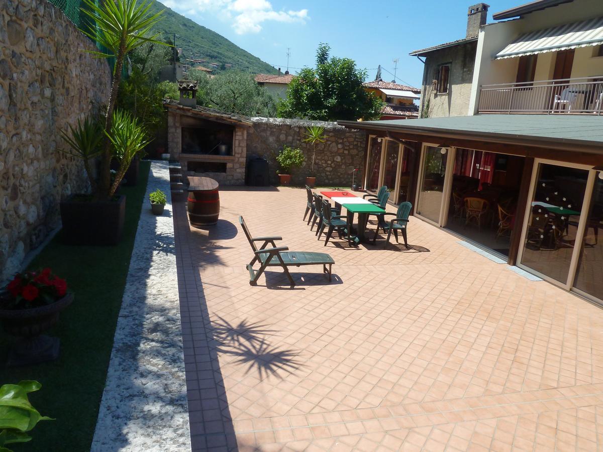 Albergo Casa Este Brenzone sul Garda Exterior photo